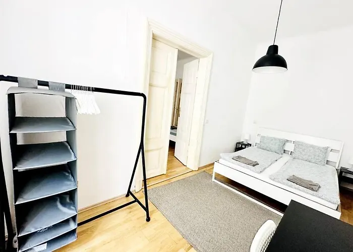 Location - Cozy Centre *